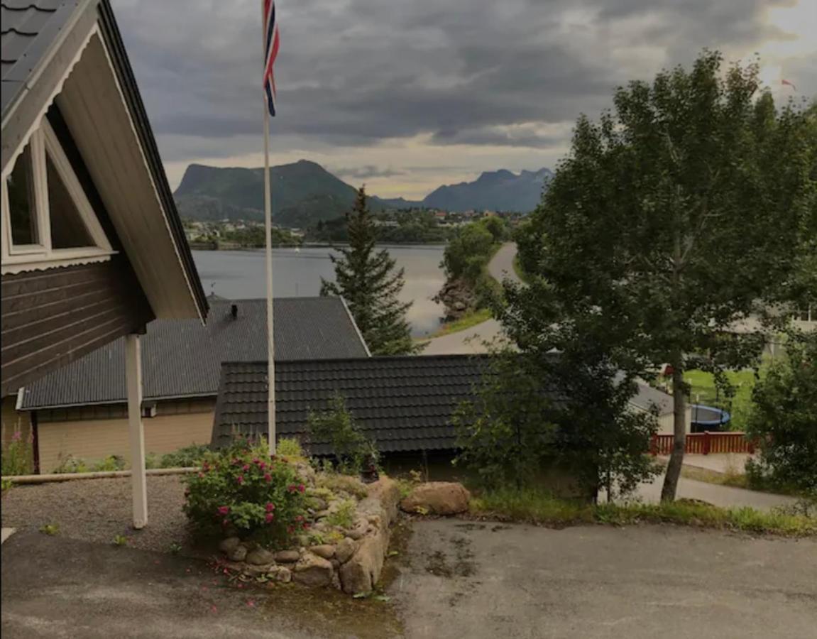 Koselig Studioleilighet I Svolvaer - Lofoten Ved Svolvaergeita, Djevelporten Exteriör bild